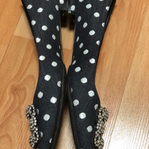 Manolo Blahnik flats. - Picture 5 of 7